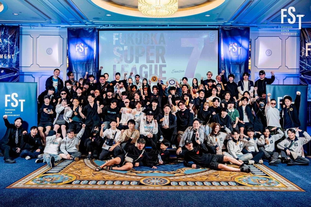 FSL に参加する選手たちの集合写真